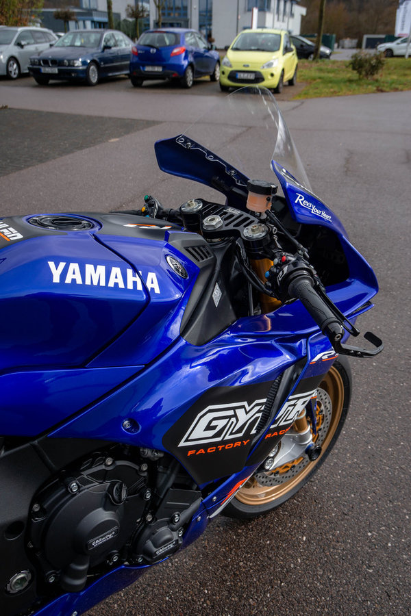 Yamaha R1 GYTR Neufahrzeug Full spec sofort verfügbar! Öhlins, Marchesini, H2O Performance, etc.